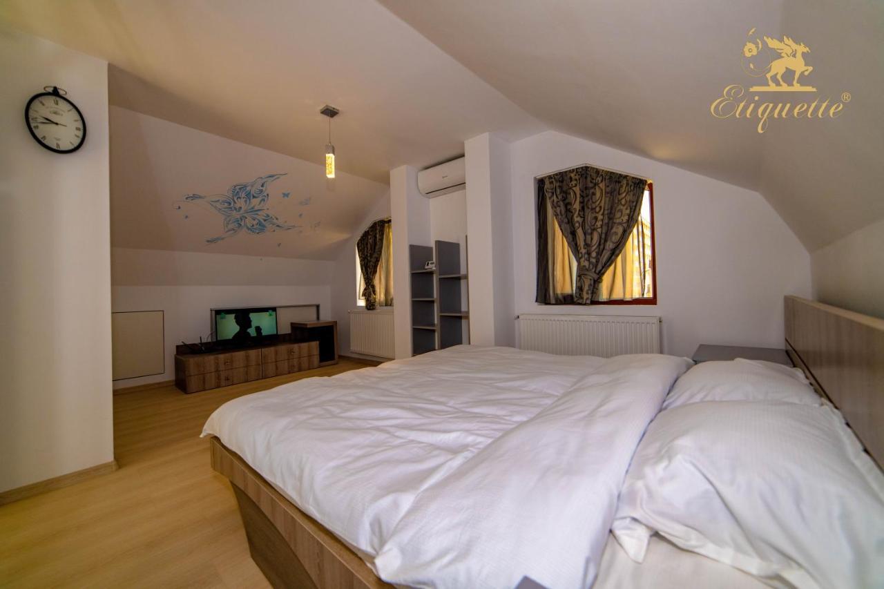 Villa Etiquette Deva Exteriér fotografie