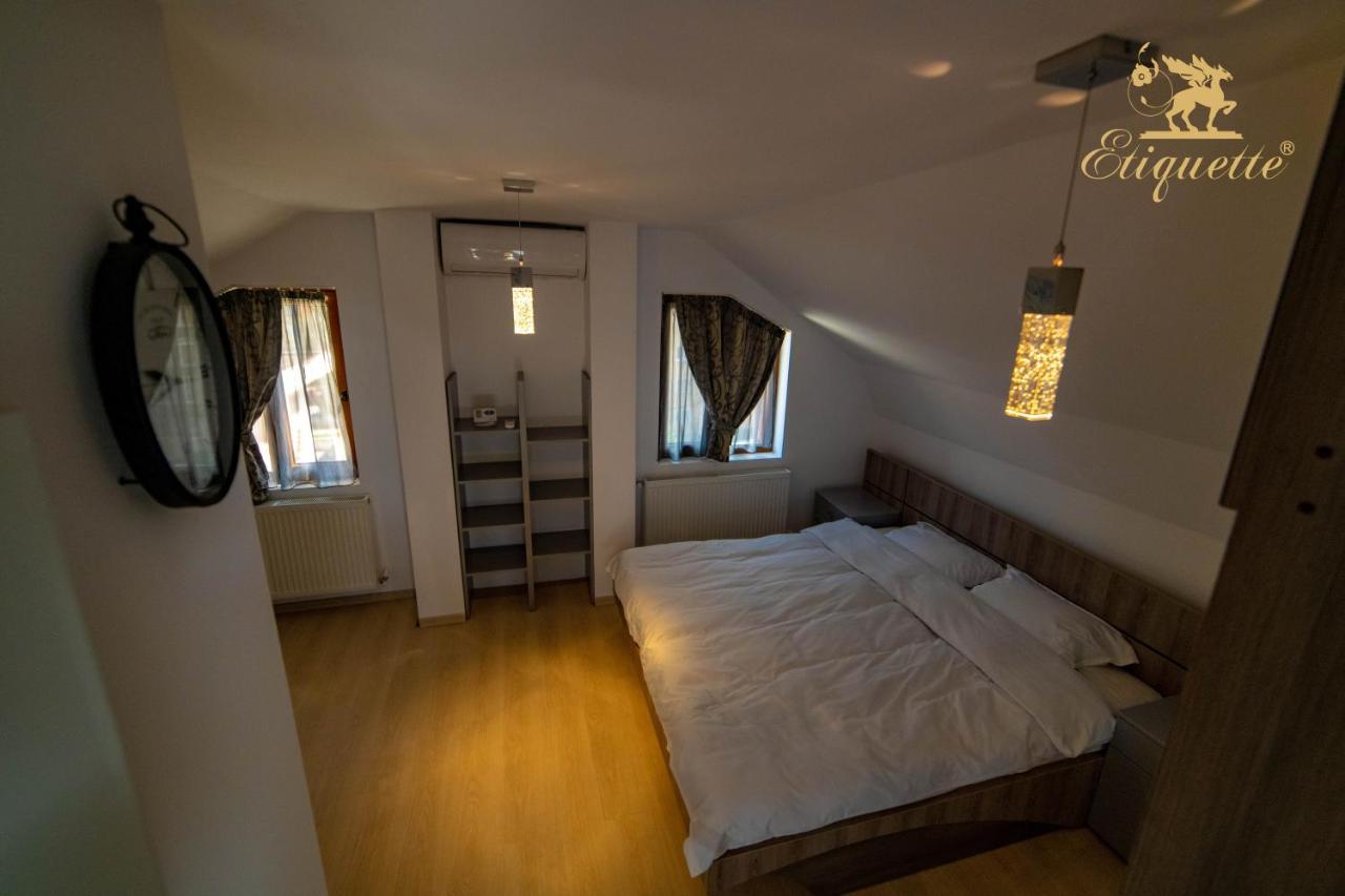 Villa Etiquette Deva Exteriér fotografie